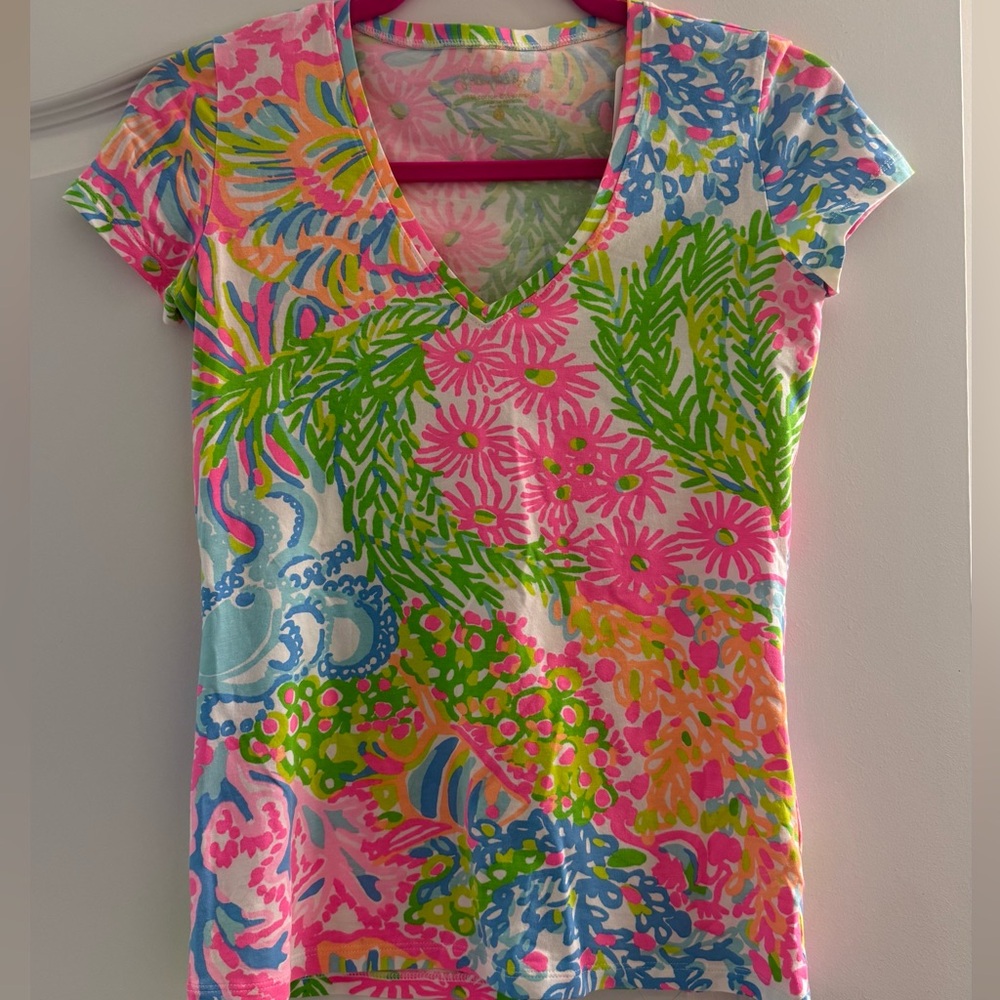 Lilly Pulitzer XXS V-Neck Top